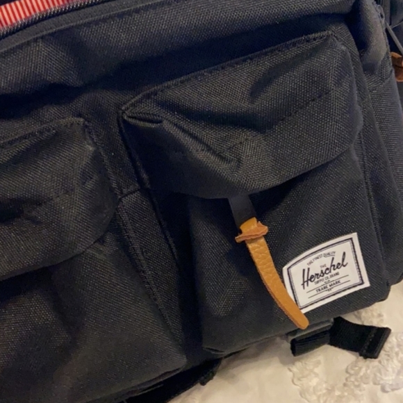 Herschel Eighteen Waist Pack NWOT - Picture 2 of 11